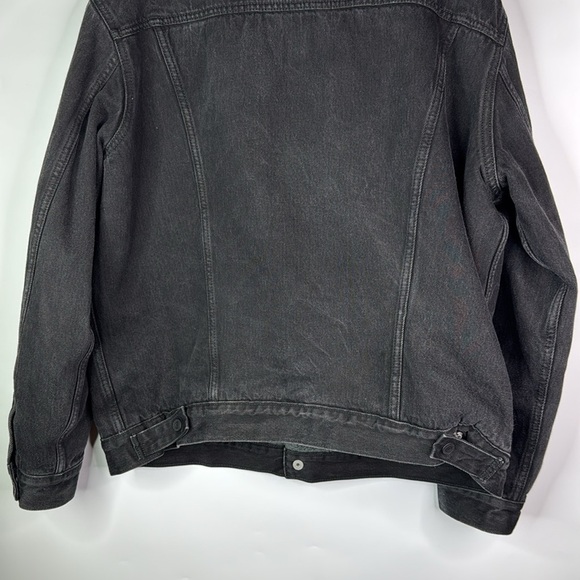 Levi's Black Sherpa Lined Trucker Denim Jacket Size XL - Picture 6 of 11